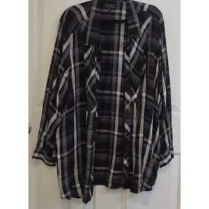 Diane Gilman Black, Gray, and White Plaid Collared Button Down Shirt 4x